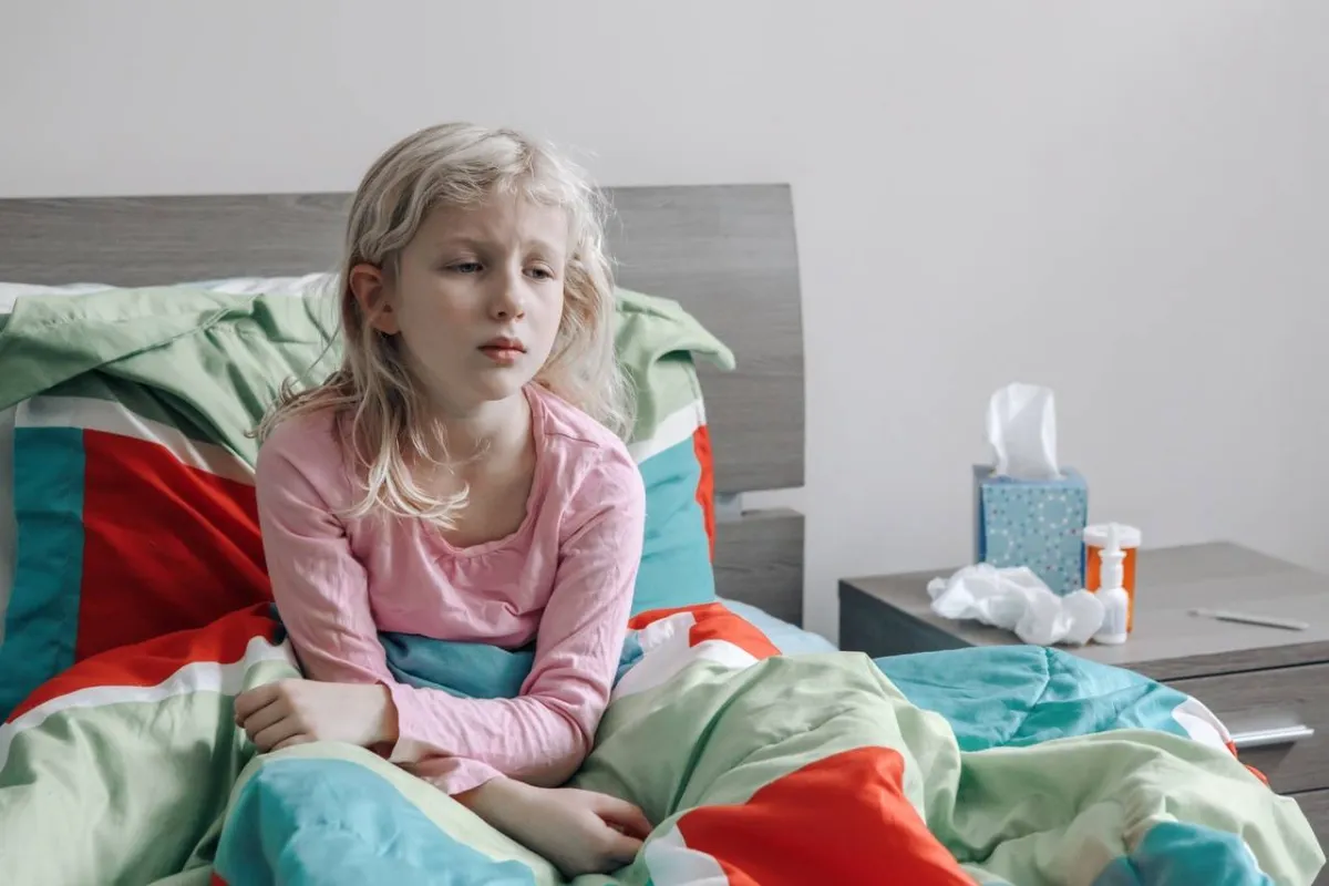 طفلة تعاني من نزلة برد