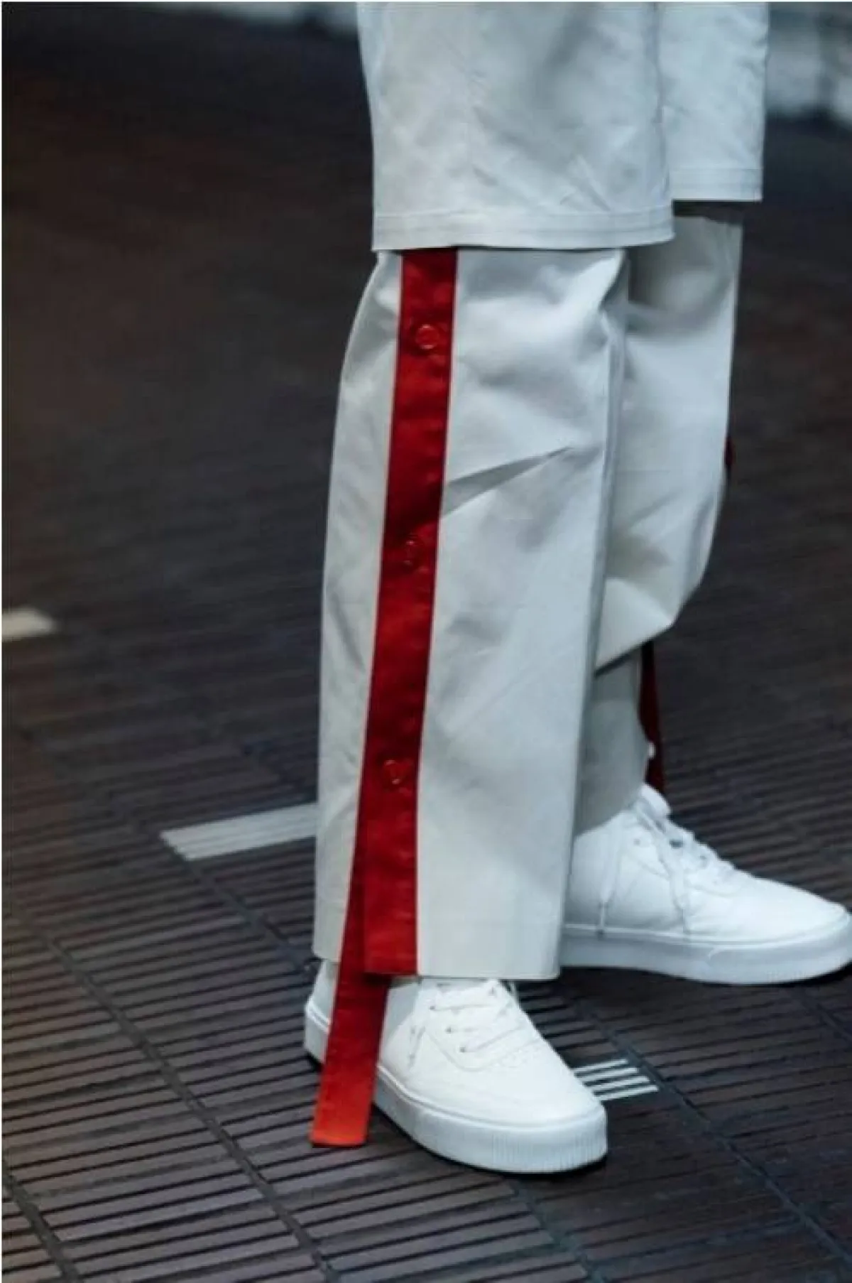 حذاء رياضي أبيض من آسيان فاشن كوللكتف  Asian Fashion Collective