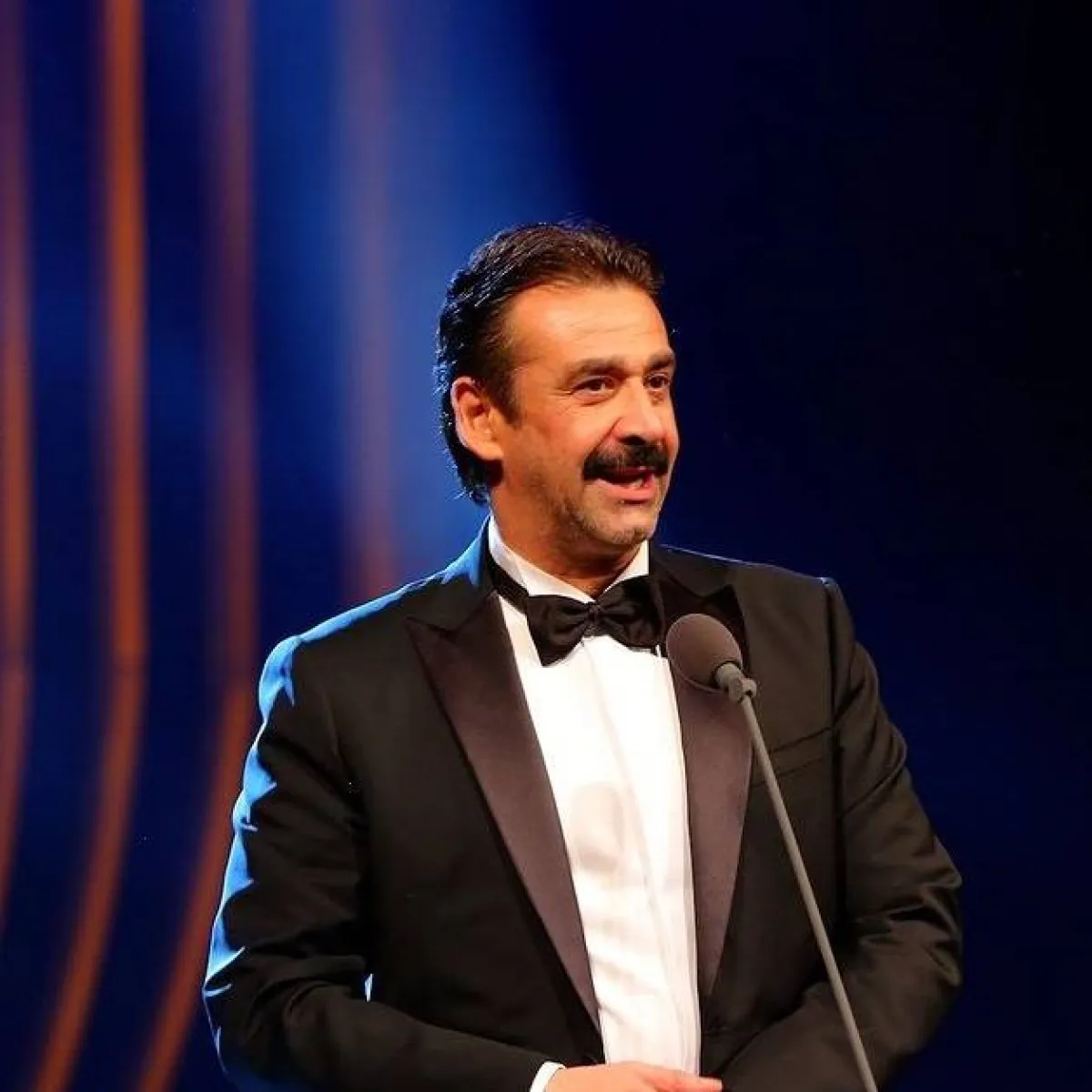 كريم عبد العزيز في ندوة على هامش مهرجان القاهرة السينمائي - الصورة من حساب المهرجان على انستغرام