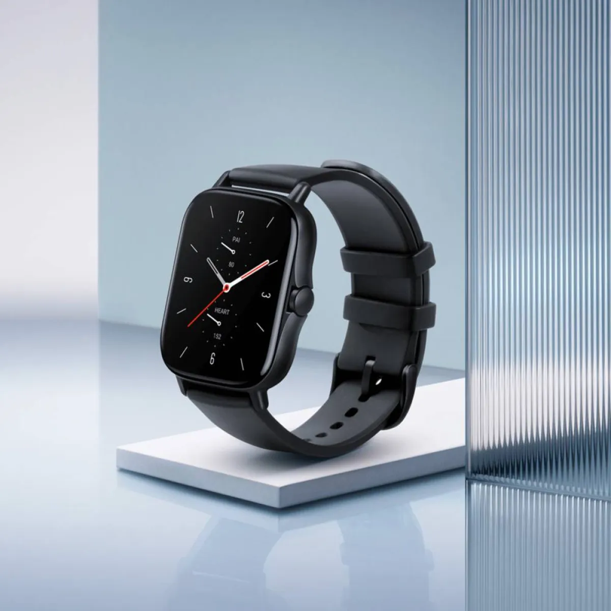 صورة ساعة ذكية من أمازفيت