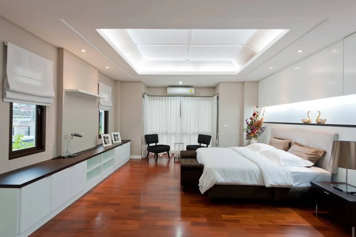 الإضاءة هامّة في ديكور السقف