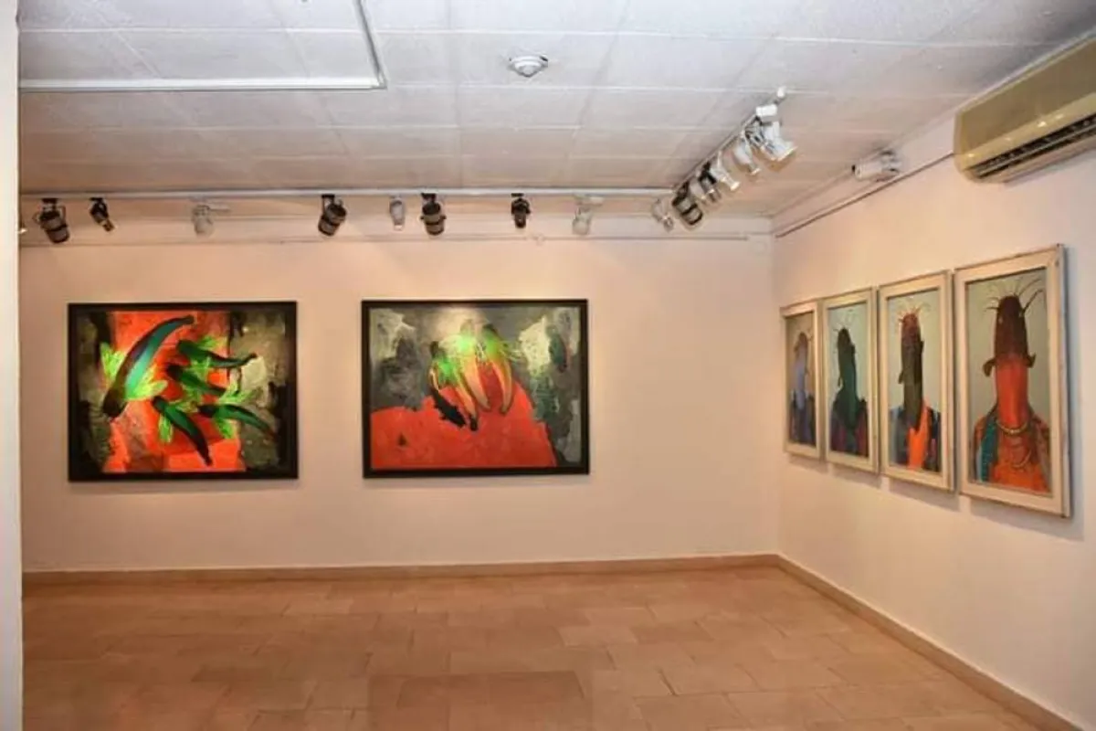 معرض (مصرف كُفت من حكاوي الطفولة) وملامحه الأسطورية 