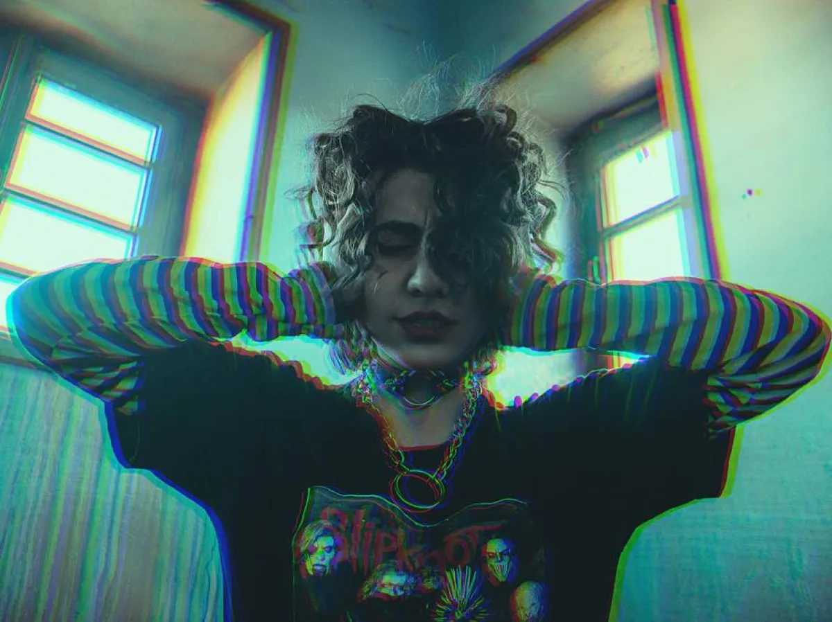 كيف يساعد الأصدقاء على التحكم بمشاعرك