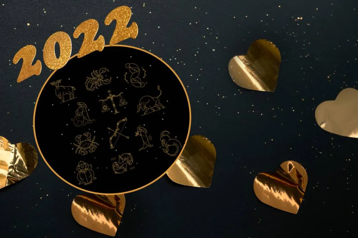 توقعات الأبراج 2022