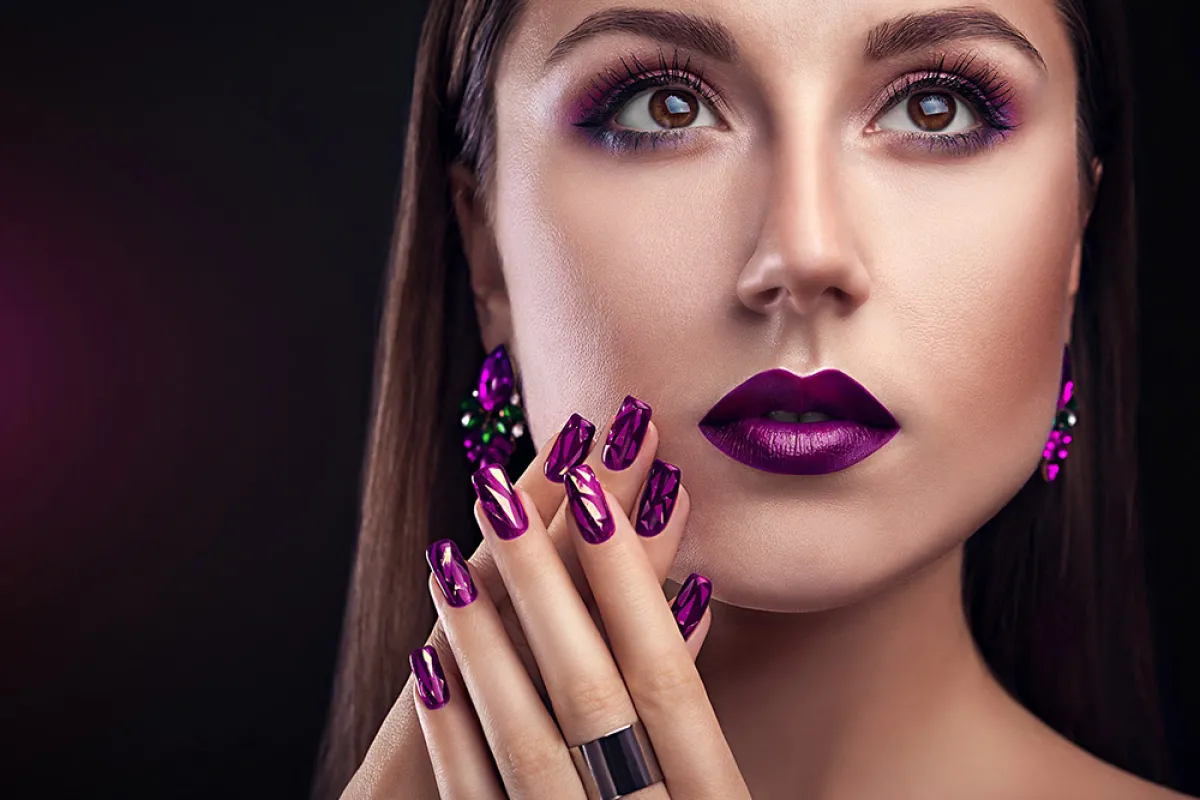 موديلات مناكير ناعمة موضة شتاء 2022