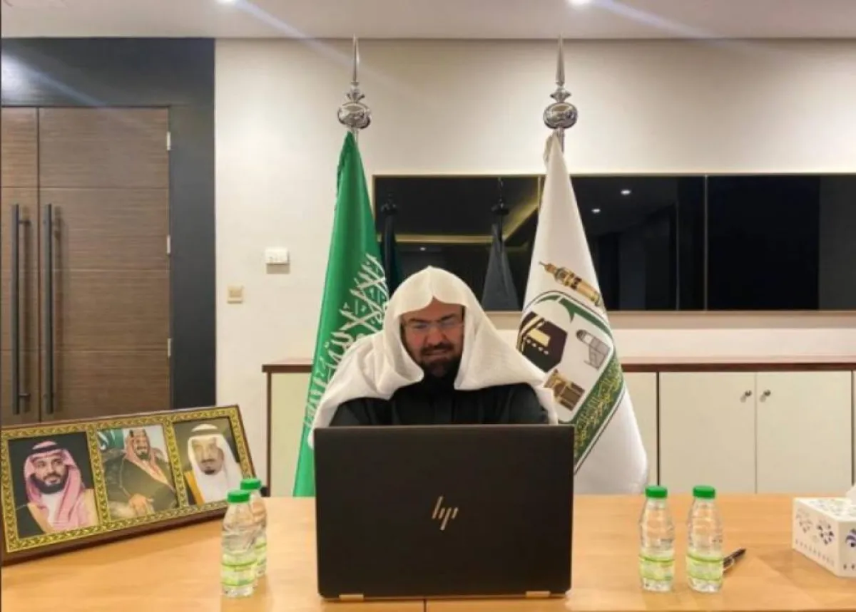  السديس يوجه بتكثيف الإجراءات الاحترازية في الحرمين لمواجهة كورونا وتحوراته