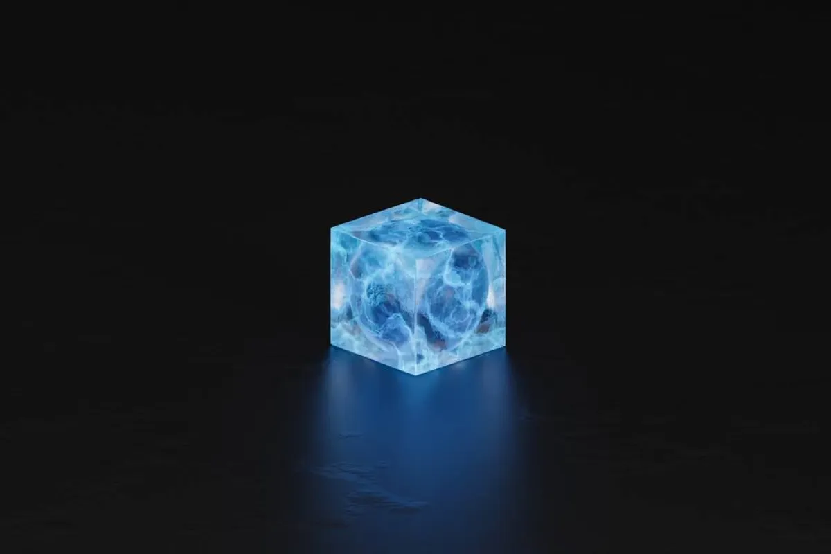 مكعبات الثلج تحل مشكلة بقع المكياج 