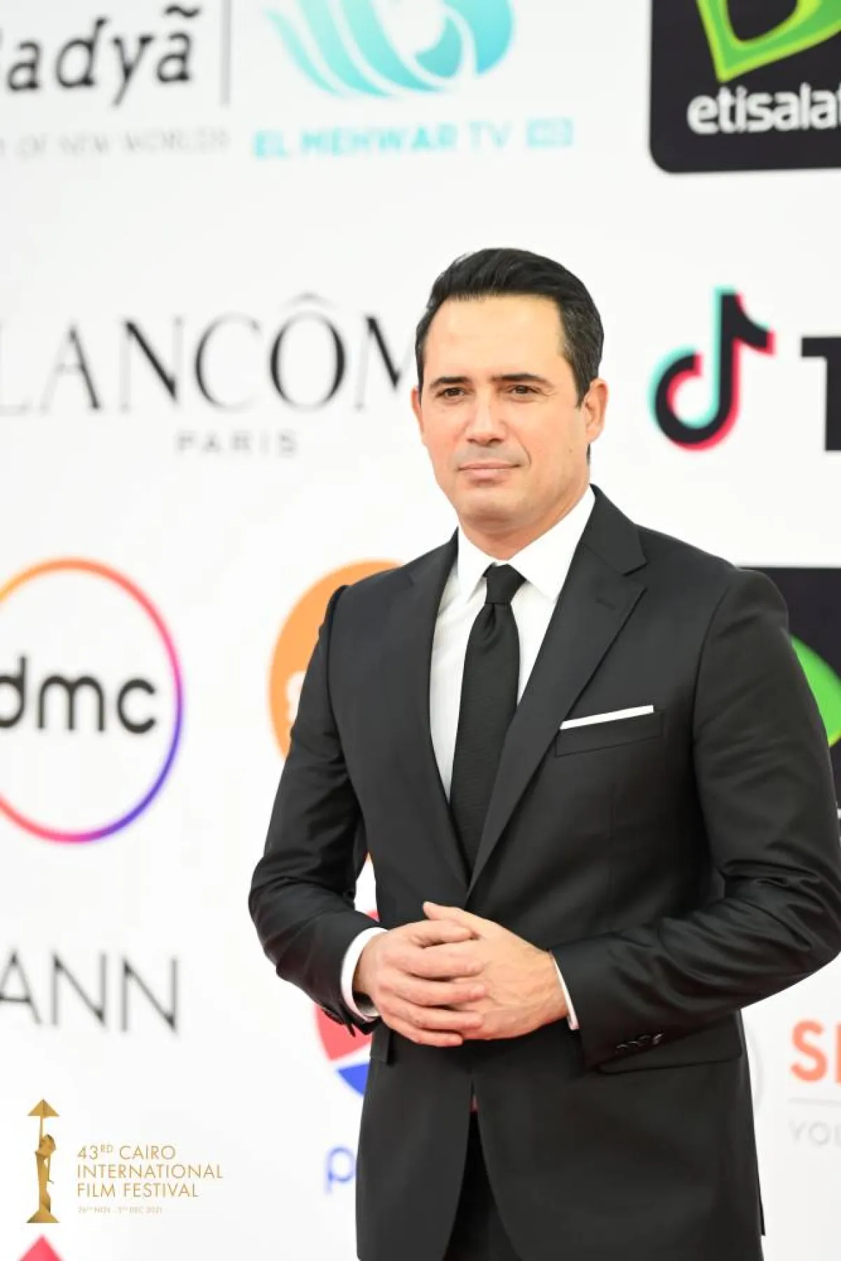 النجم ظافر العابدين - الصورة من المسؤول الإعلامي لمهرجان القاهرة السينمائي