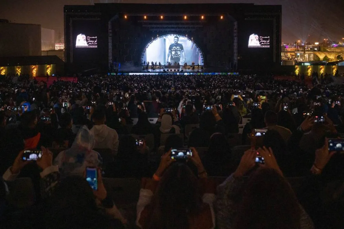 حضور جماهيري غفير لحفل الفنان محمد حماقي- الصورة من المركز الإعلامي لبنش مارك