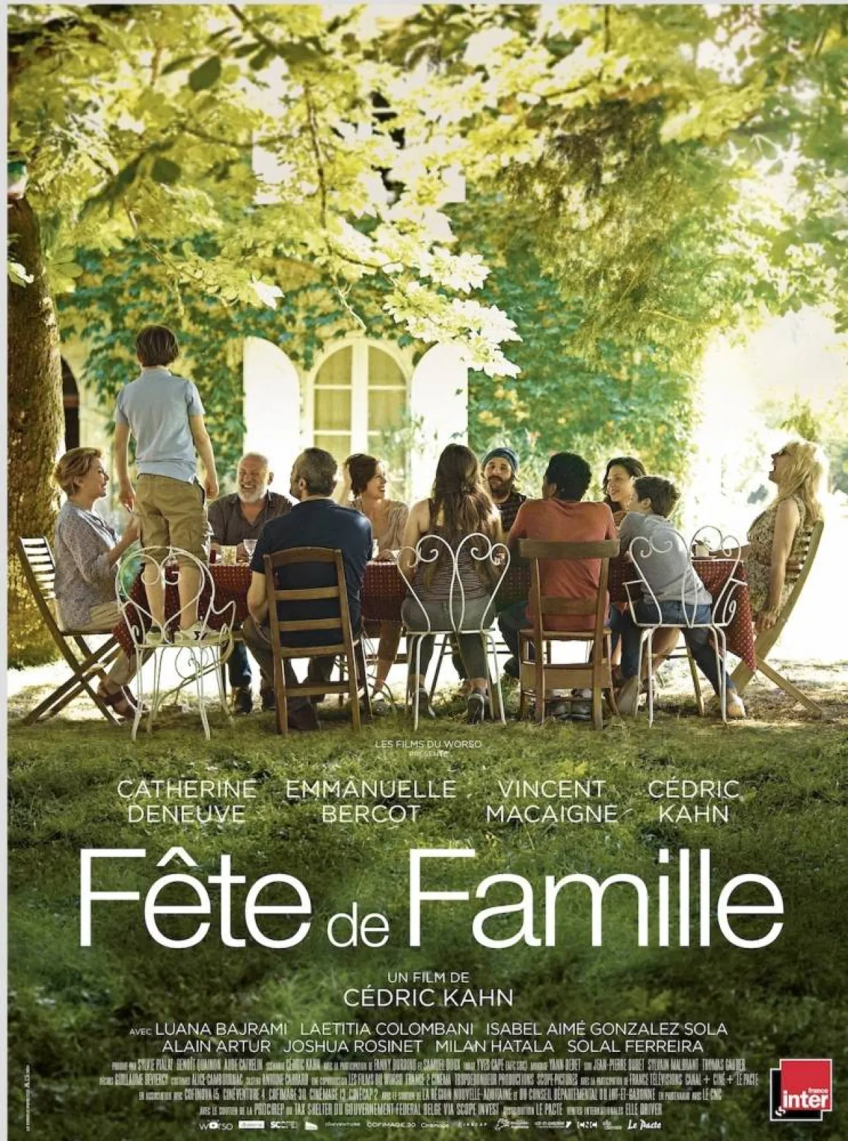 فيلم حفلة عائلية الصورة من حساب الممثلة كاترين دونوف على الفيسبوك