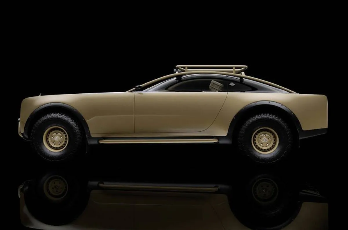 مايباخ الجديدة كهربائية فاخرة للقيادة على الطرق الوعرة بمتحف روبيل بميامي 