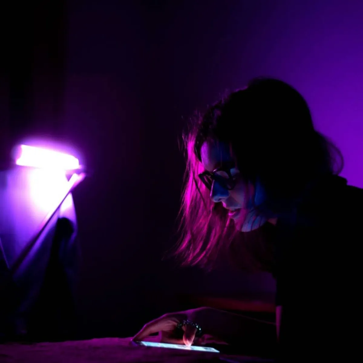 الخيانة الإلكترونية 