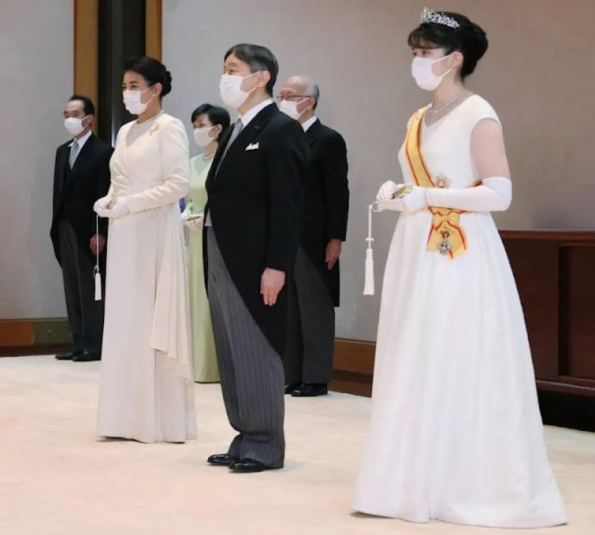 الأميرة ايكو بجانب إمبراطور وامبراطورة اليابان- الصورة من موقع New my Royals