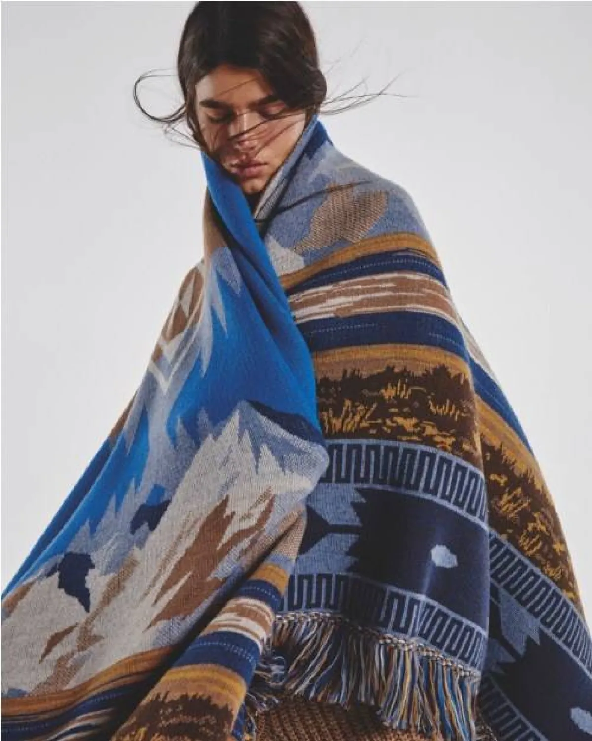 سكارف صوف بألوان الباستيل من ألانوي  Alanui