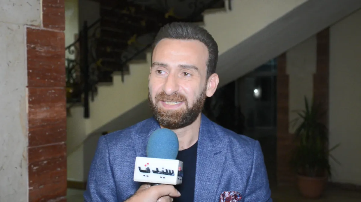 الفنان نضال الشافعي خلال لقائه بسيدتي - الصورة خاصة بسيدتي