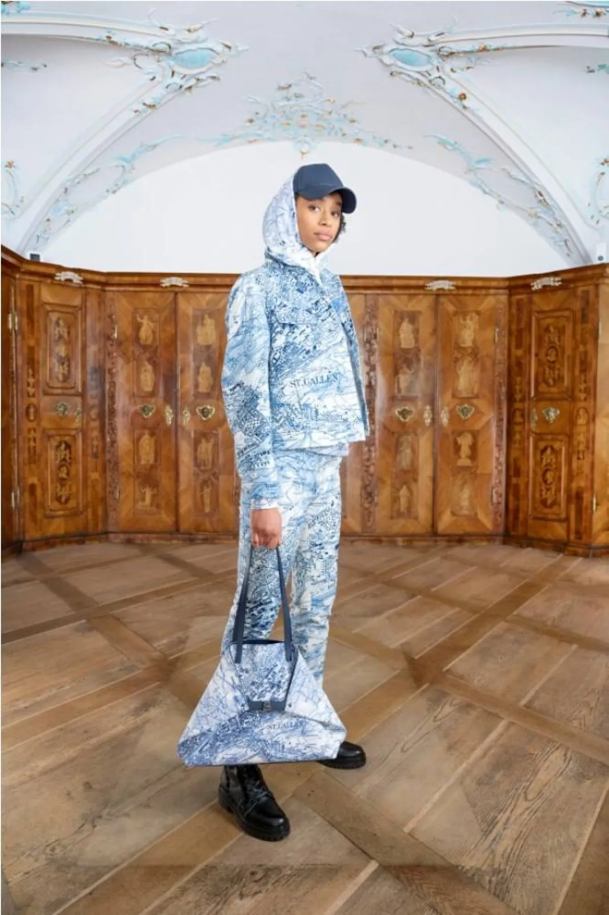 بدلات رياضية لإطلالاتكِ الكاجوال من أكريس  Akris