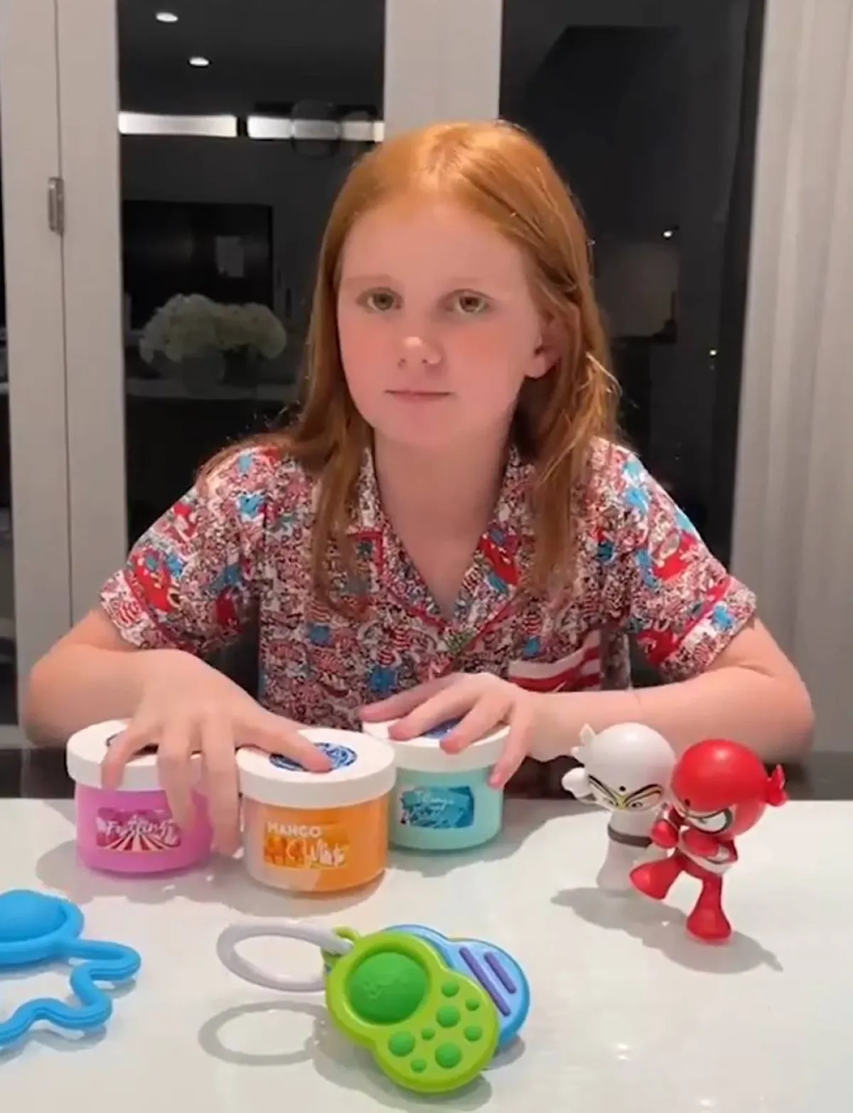 طفلة أسترالية تمتلك 3 شركات، وتتقاضى 139 ألف دولار شهرياً 