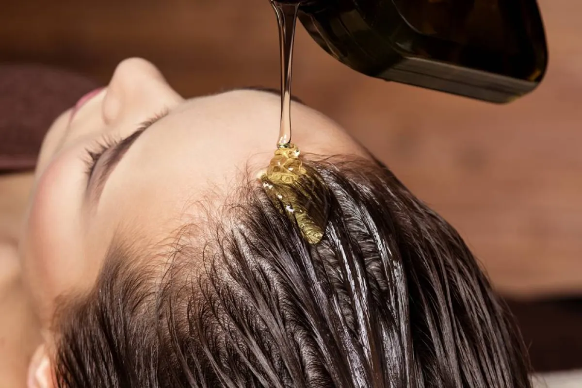 فوائد العسل للشعر مع الحناء