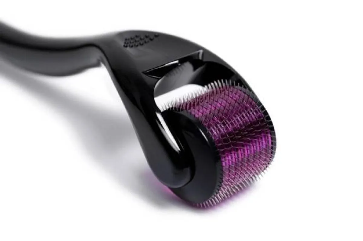 الدرما رولر للعناية بالبشرة