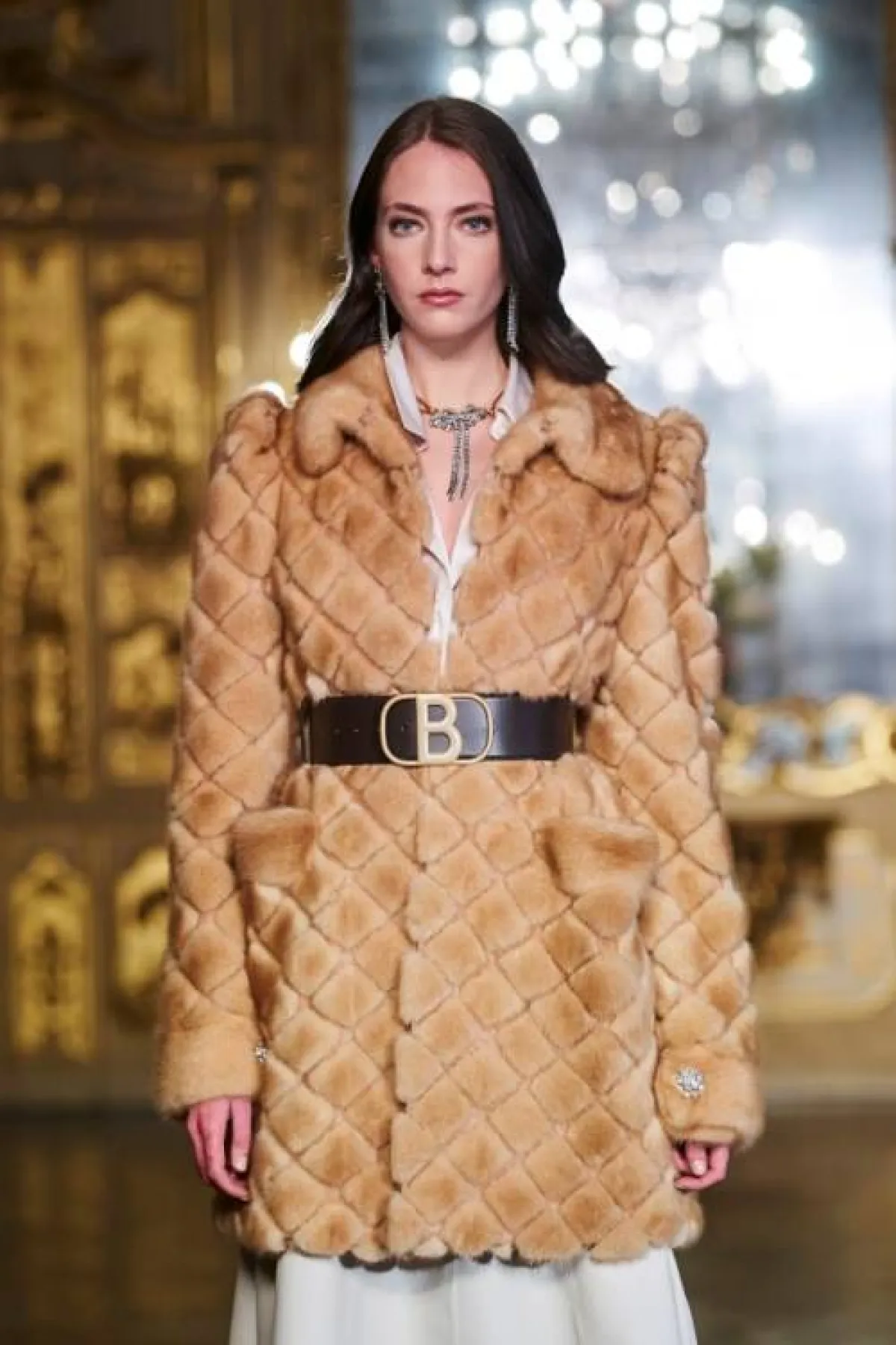 معطف بحزام على الخصر من براسكي  Braschi