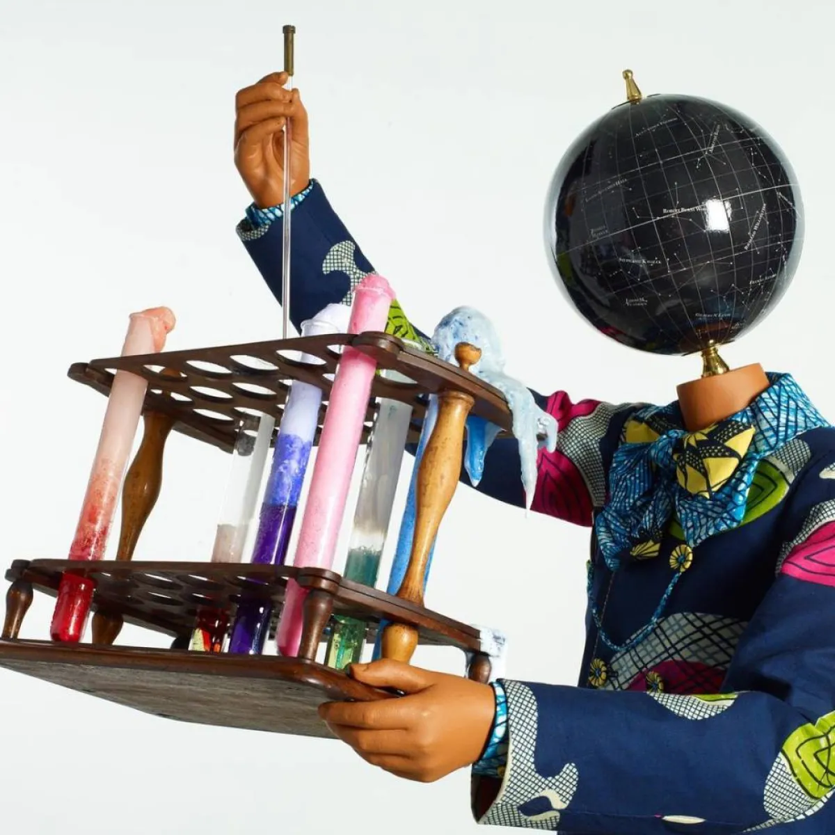 أعمال الأمريكي النيجيري ينكا شونيبار