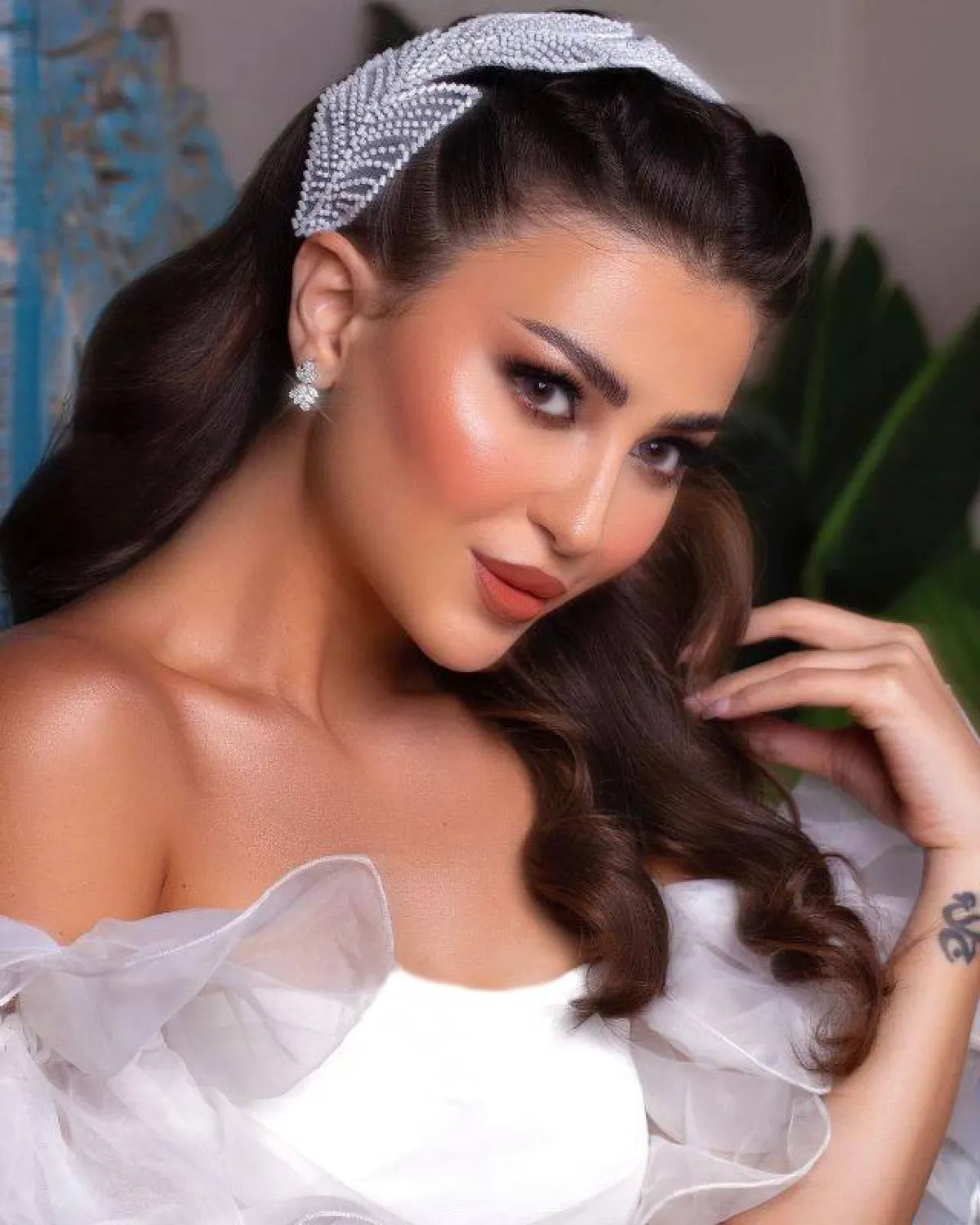 تسريحات شعر عروس عصرية