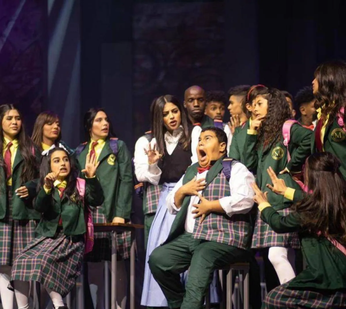 صورة من العرض المسرحي الغنائي الأمنية  من حساب موسم الرياض على تويتر