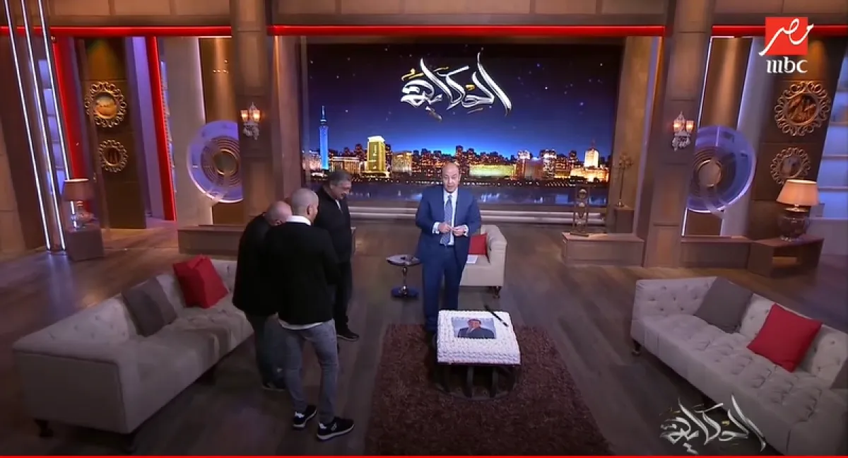 عمرو أديب يستضيف النجم المصري ماجد الكدواني - الصورة من حساب برنامج الحكاية على يوتيوب