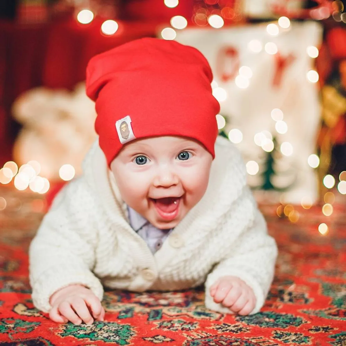 صورة لطفل سعيد