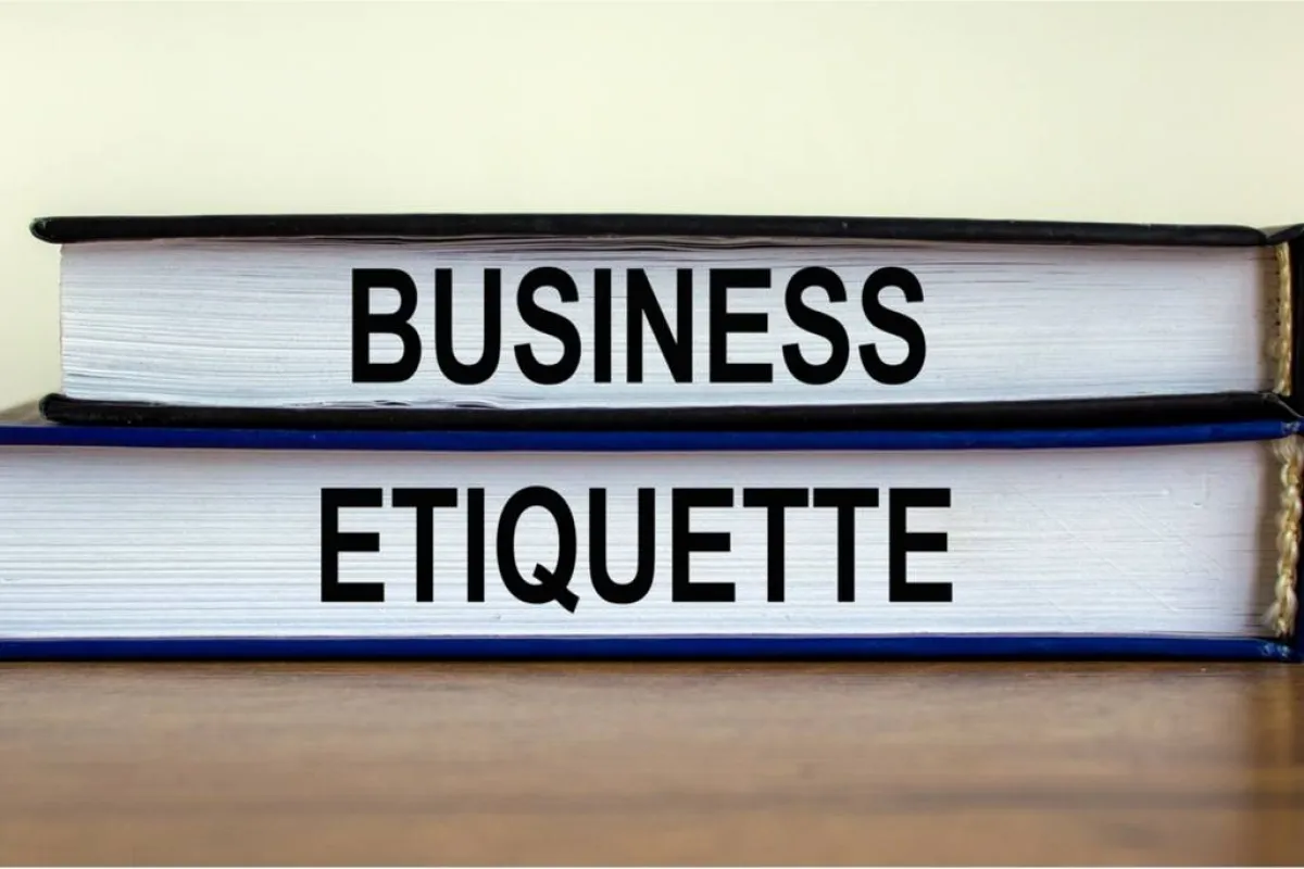 إتيكيت العمل 