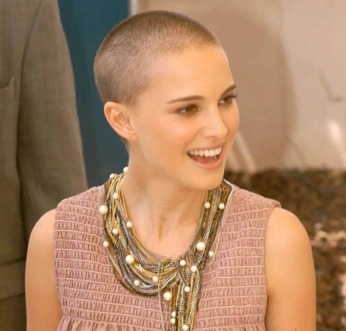 قصة شعر ناتالي بورتمان