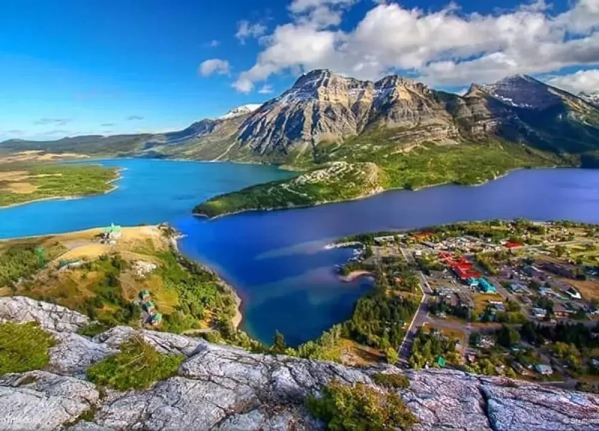 بحيرة كندية تصدر أصواتا غريبة تعيد الذاكرة لبعض المناطق الأخرى مشابهة 