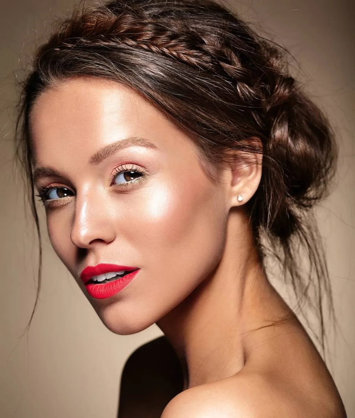 تسريحات شعر لحفل نهاية العام