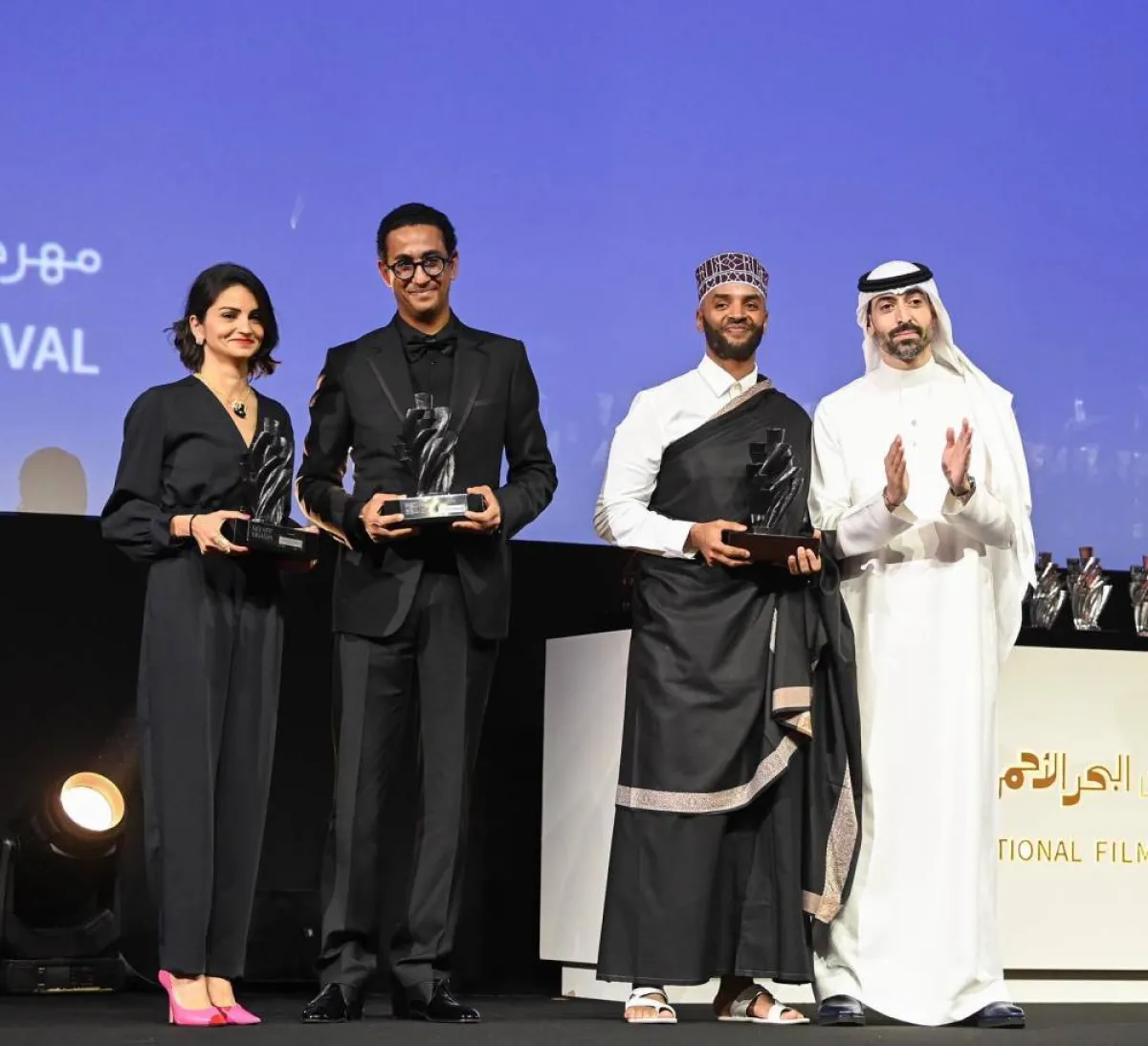 مروان حامد يحصد إحدى جوائز المهرجان - الصورة من حساب المهرجان على فيسبوك