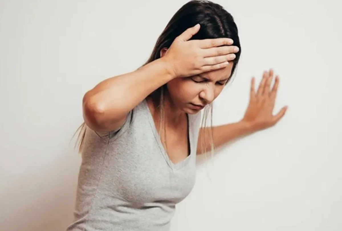 صورة لحامل تشعر بالصداع