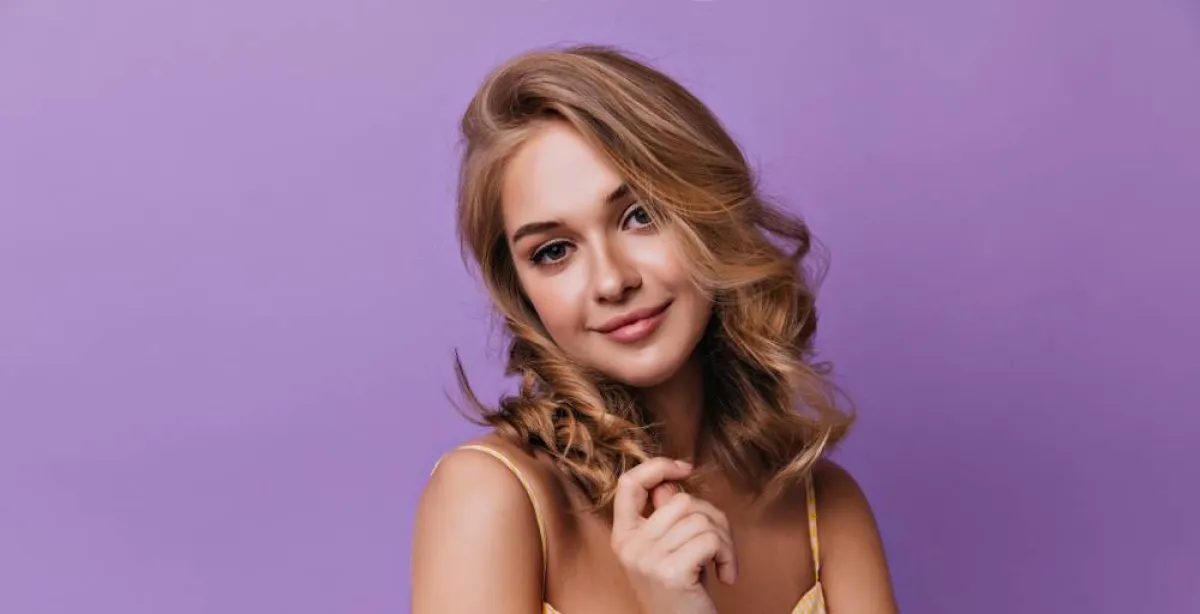 علاج مشاكل الشعر بالزيوت الطبيعية 