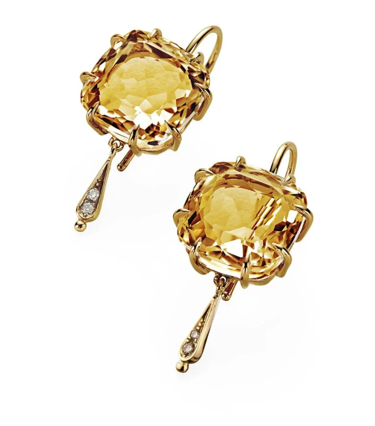 أقراط Moonlight من هسترين Hstern