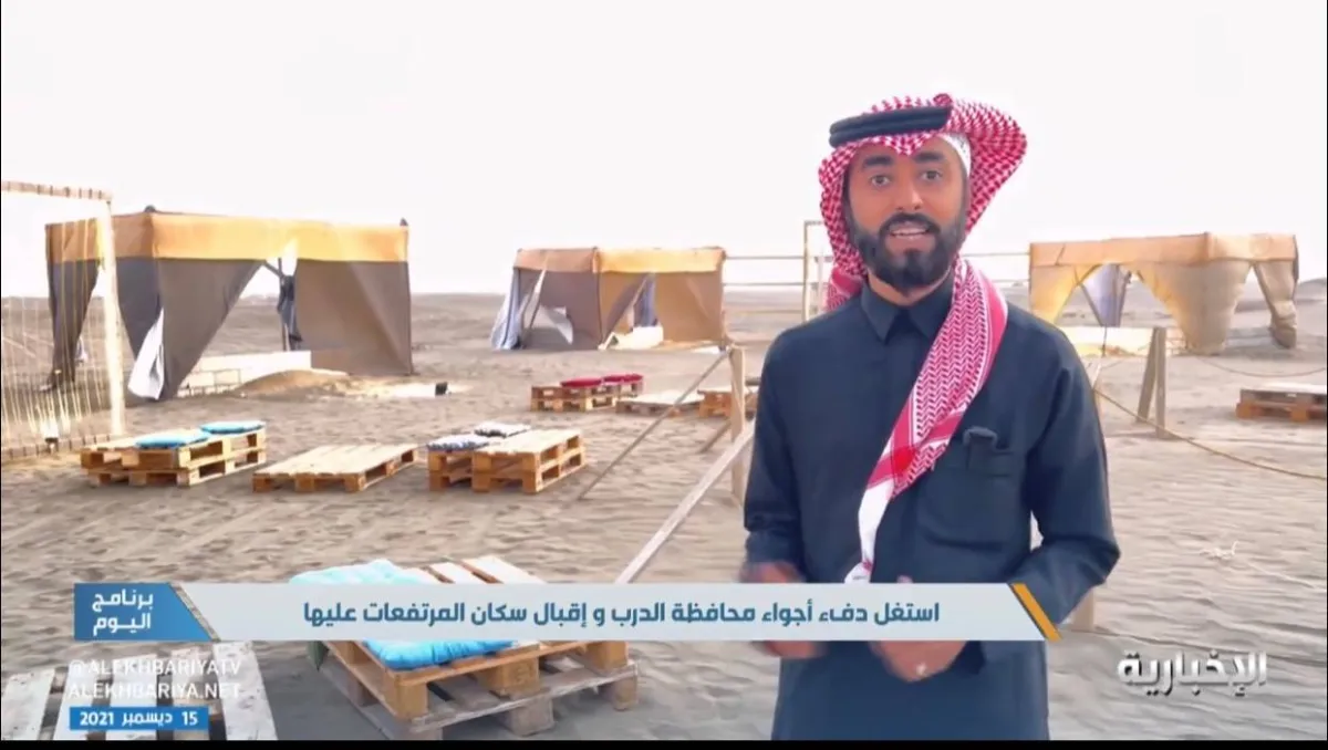 شاب سعودي يحول الكثبان الرملية إلى منتجع سياحي 