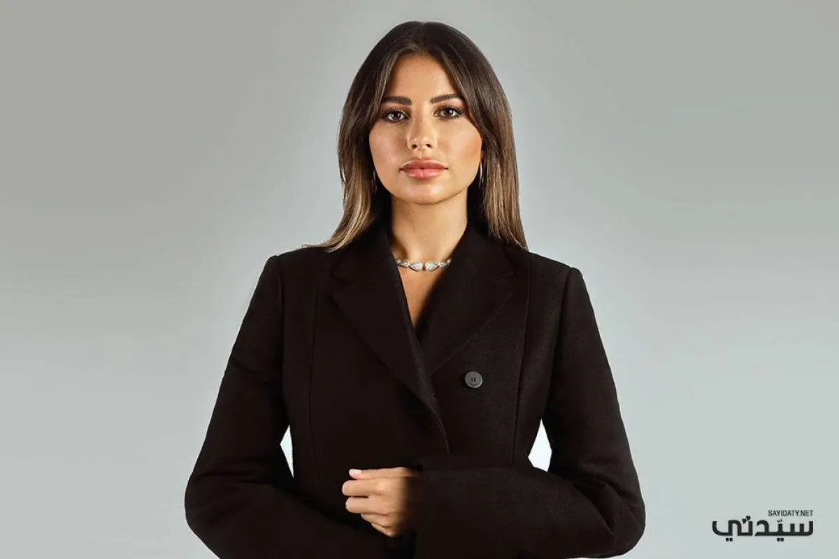 إطلالة سارة مراد الثانية في جلسة تصوير سيدتي للعدد 2127