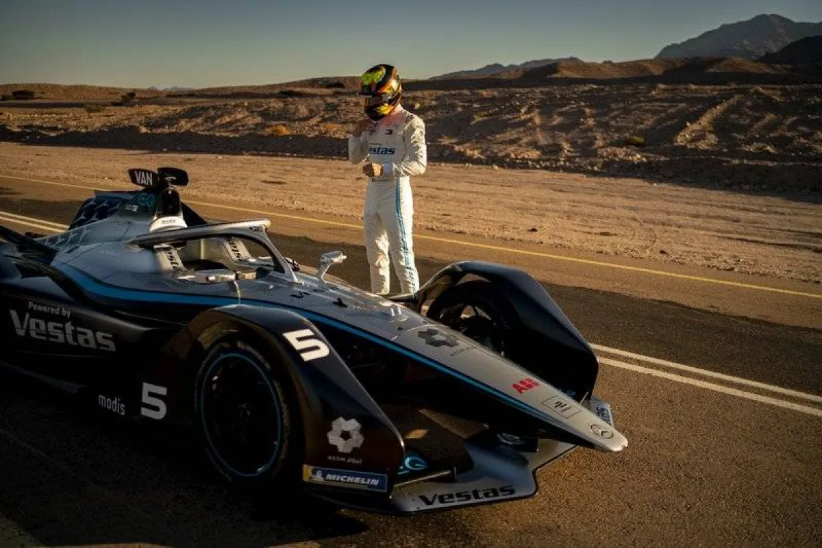 اعلان وجدول منافسات بطولة العالم إيه بي بي فورمولا إي لتنطلق من الدرعية بالمملكة 