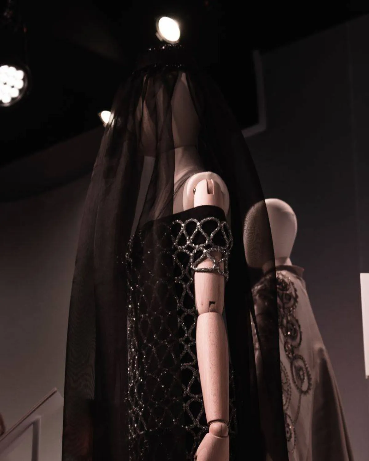 تصميم هلا الغرباوي