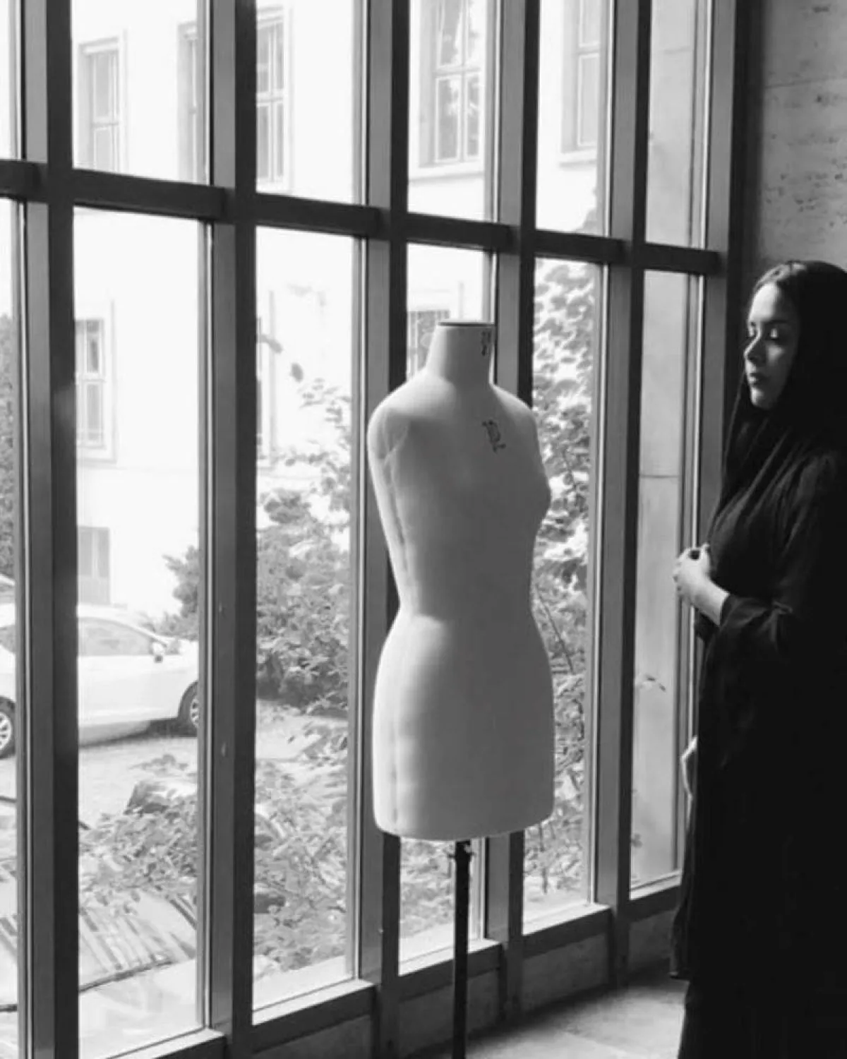 المصممة هلا الغرباوي