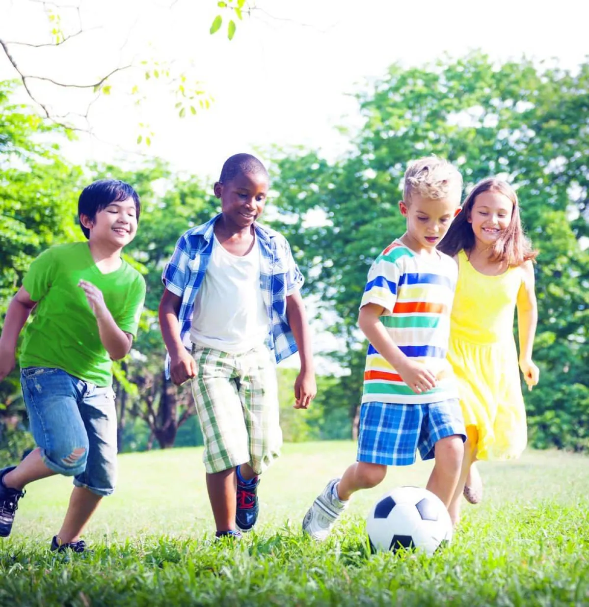 صورة لفريق من الأطفال