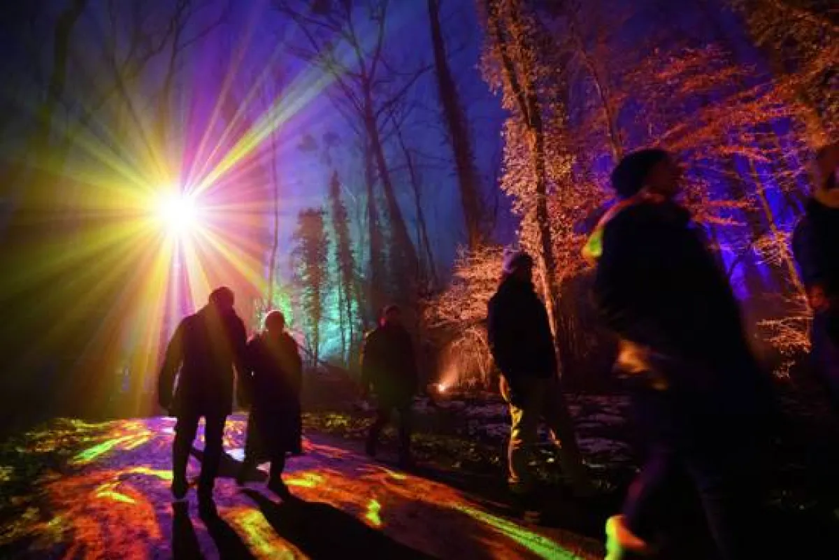 مهرجان الغابة الساحرة (لانزرهايد) بسويسرا تحتفل برأس السنة بطريقتها 