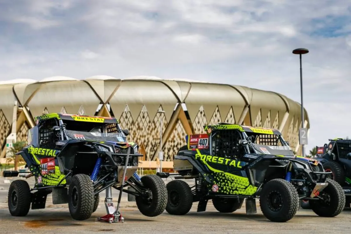 السعودية تستقبل مركبات المشاركين في رالي داكار 2022