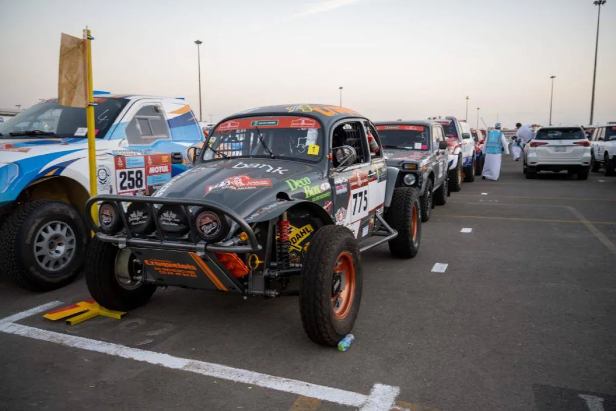 السعودية تستقبل مركبات المشاركين في رالي داكار 2022