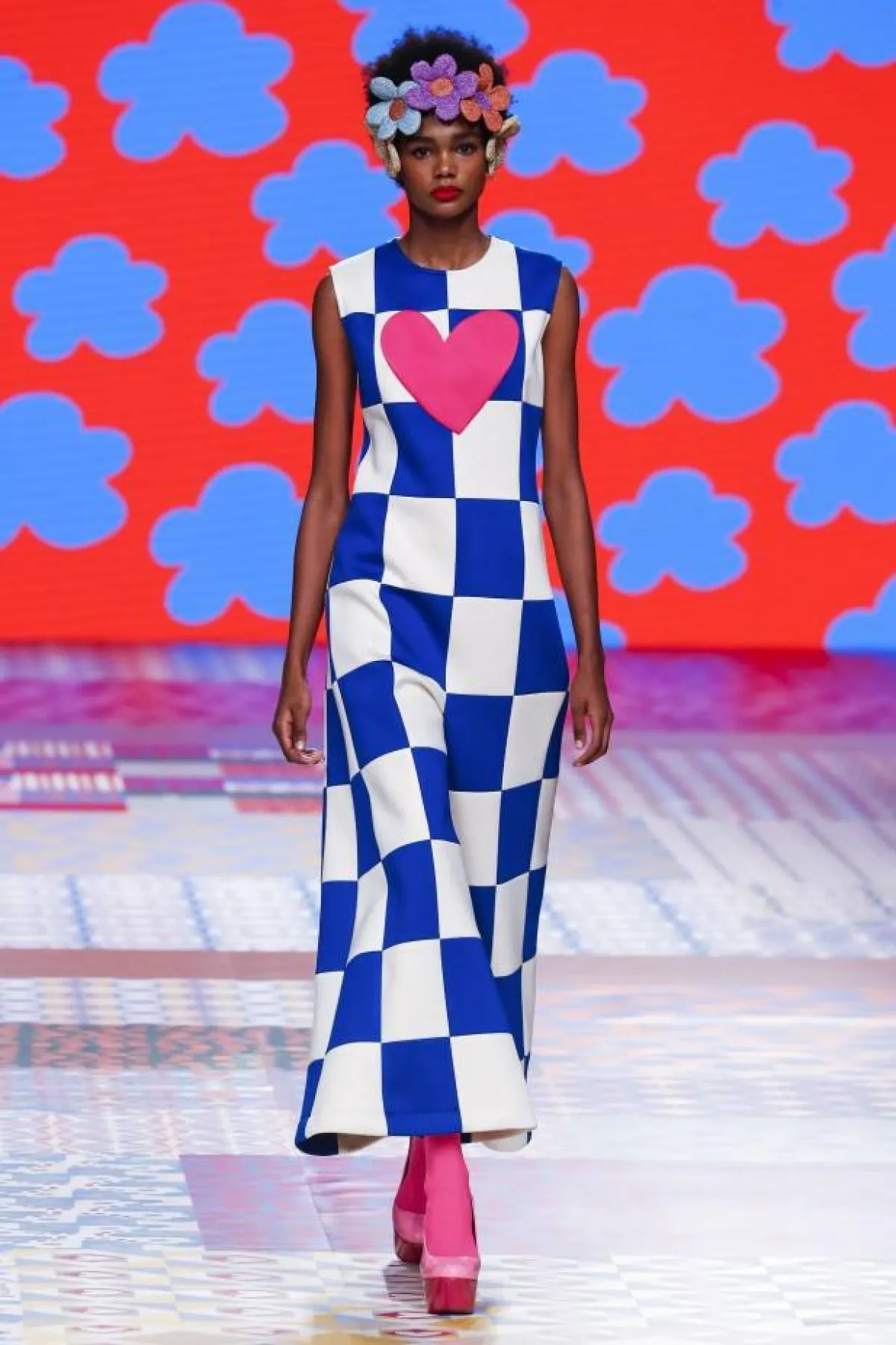 فستان مربع التقطيع من برادا