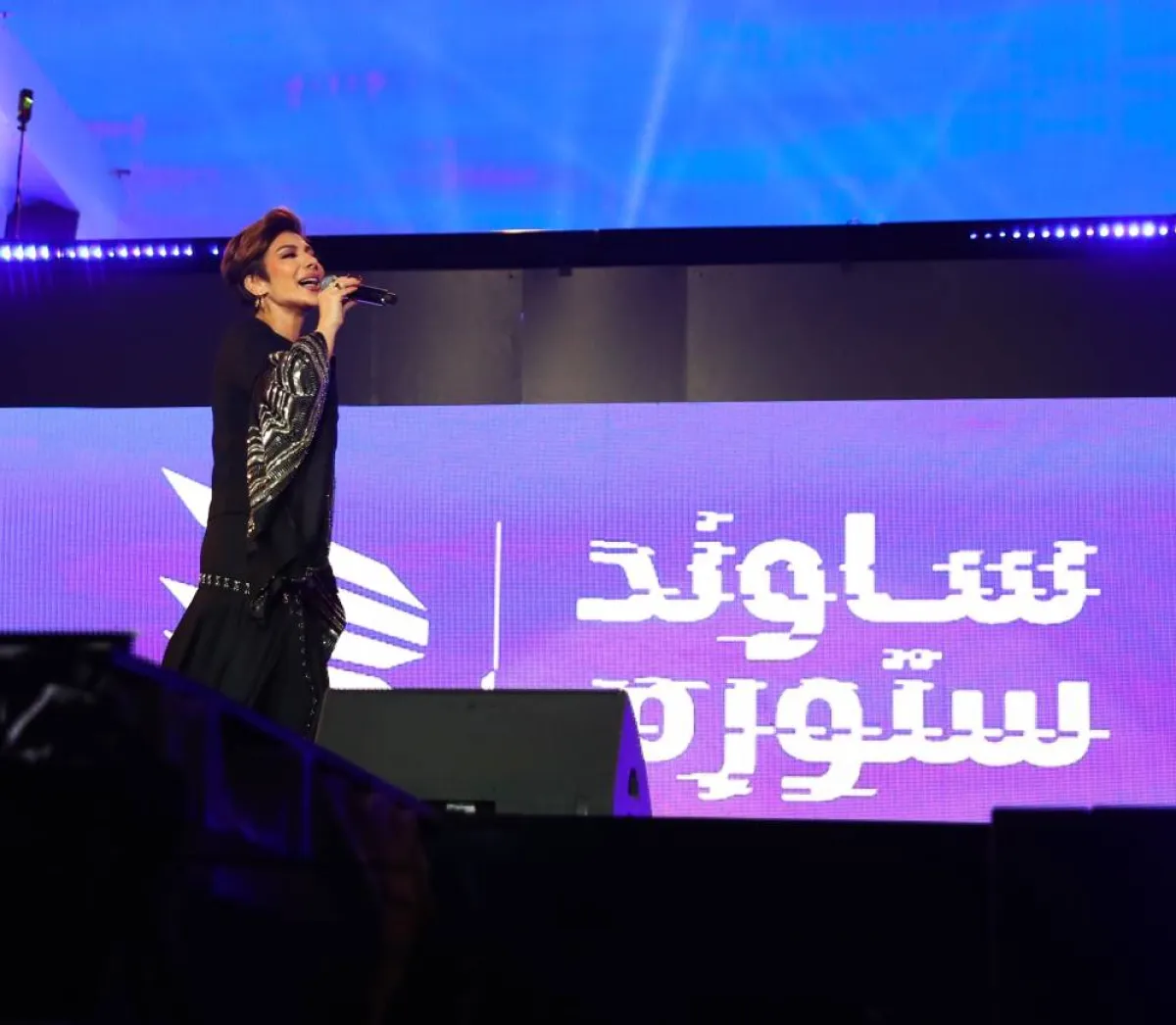 أصالة نصري على مسر ح مدل بيست