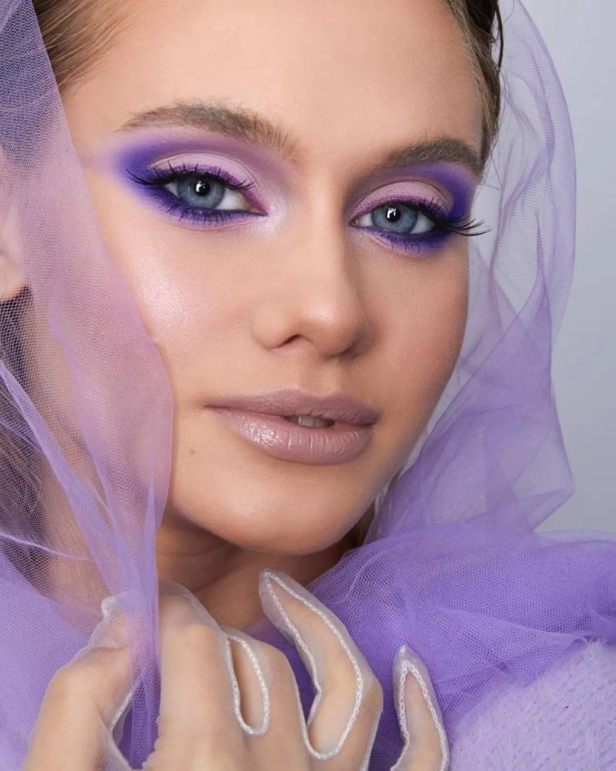 طرق تطبيق مكياج