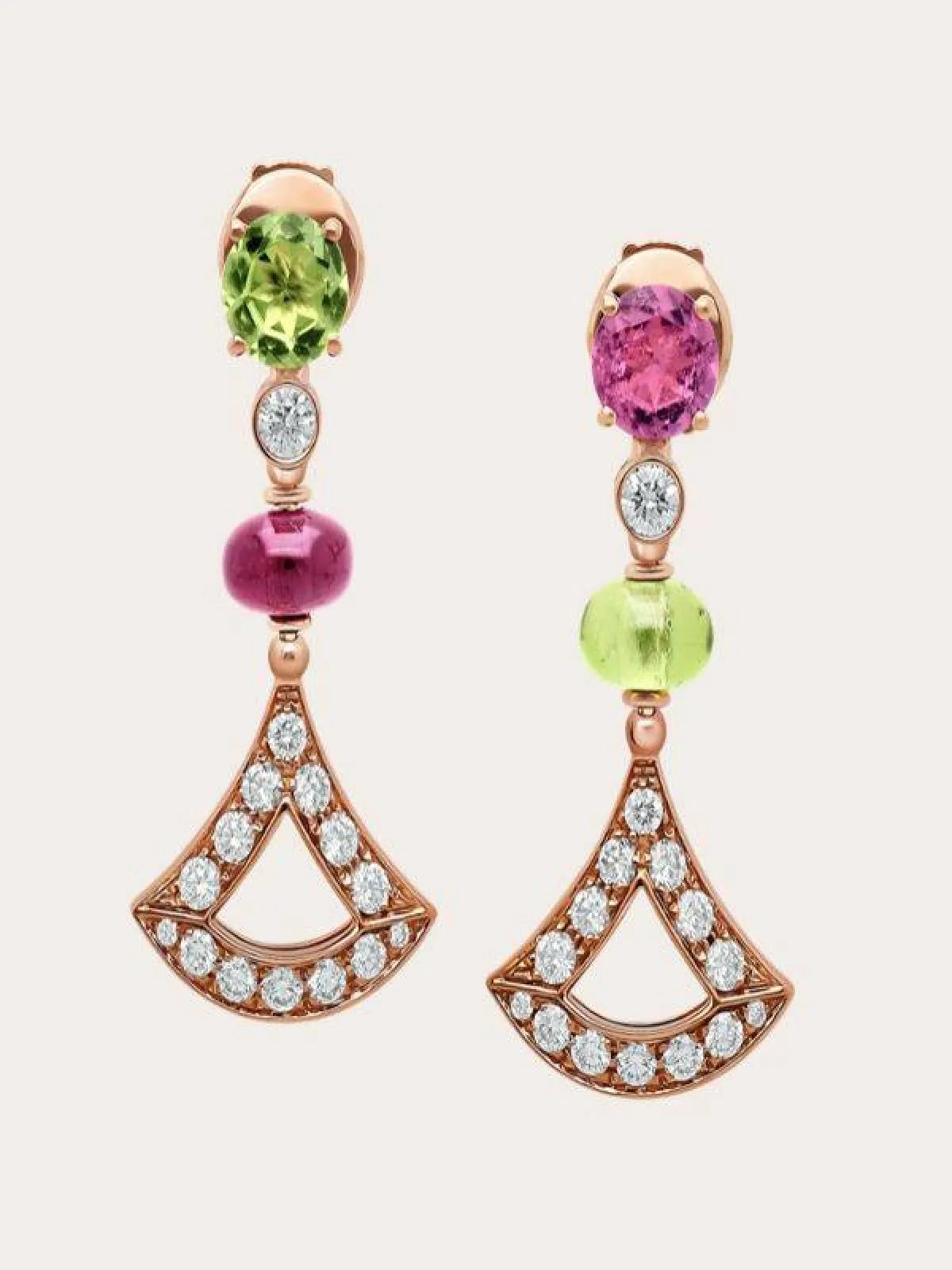 اقراط عصرية